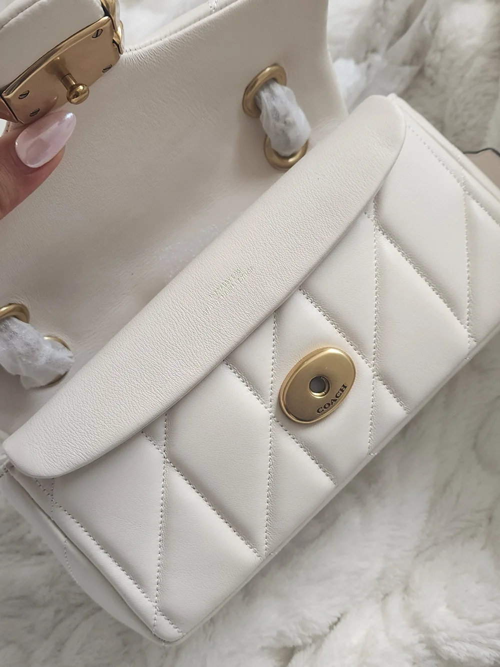 Coach Tabby Shoulder Bag 20 in Cream with Gold Hardware / INVOICE available - Picture 4 of 11
